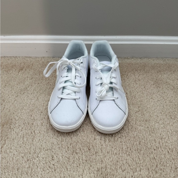 White Nike Casual Sneakers - Picture 2 of 4